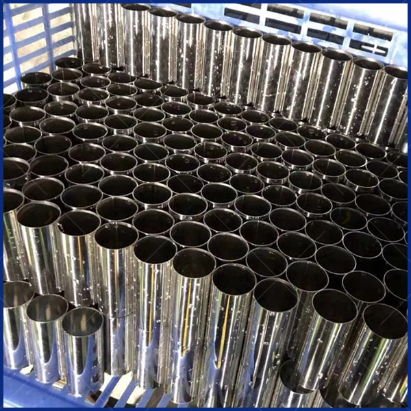 Stainless steel sanitary pipe