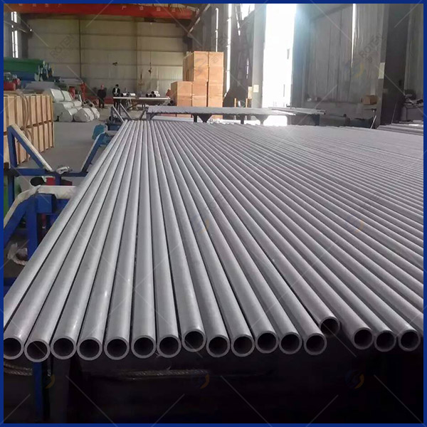 Stainless steel seamless pipe