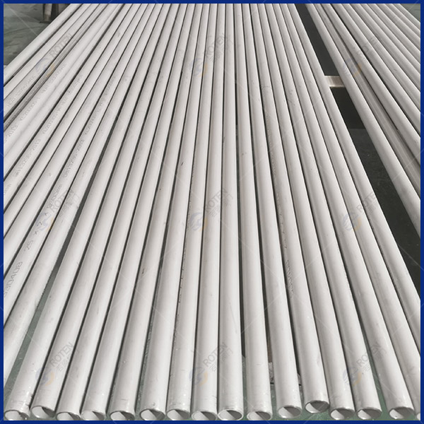 Stainless steel seamless pipe