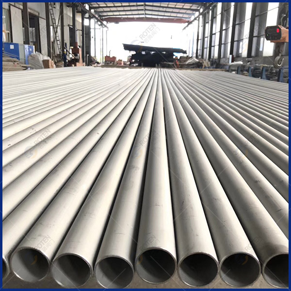 Stainless steel seamless pipe