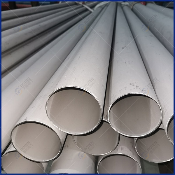 Stainless steel seamless pipe